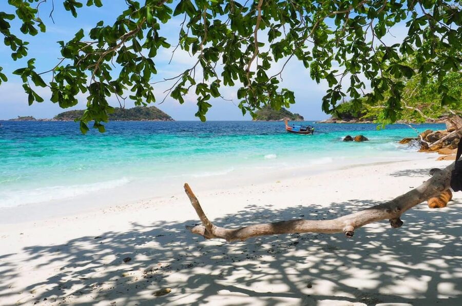 Koh Lipe: 7 Island Snorkeling Trip by Longtail Boat w/ Lunch - Koh Hin Ngam and its black stones