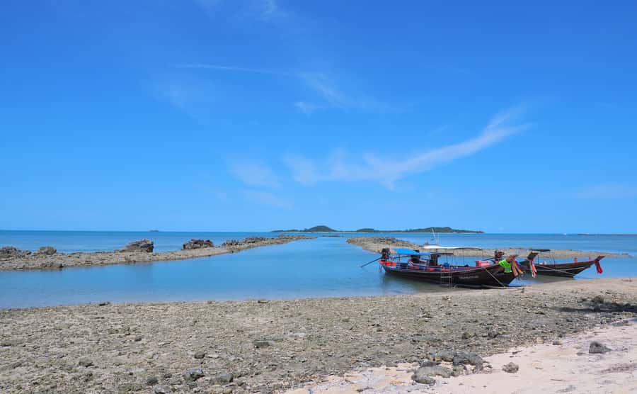 Koh Samui: Private Island Hopping Boat Tour - The private longtail boat and seven-hour schedule