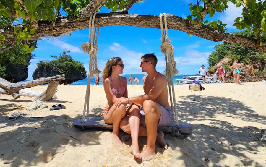 Koh Yao Yai/Noi: Private Longtail Boat Island Hopping Tour - Hong Lagoon is a calm photo stop