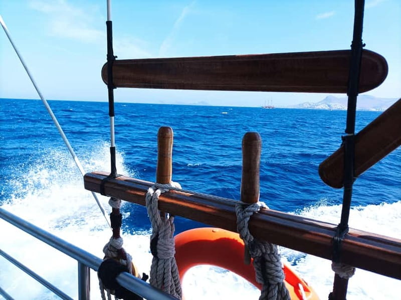 Kos: 3-Island Cruise with Lunch and Hotel Transfer - Pserimos and the rhythm of the final stop
