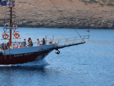 3-Island Cruise with Lunch, Swimming and Audio Guide