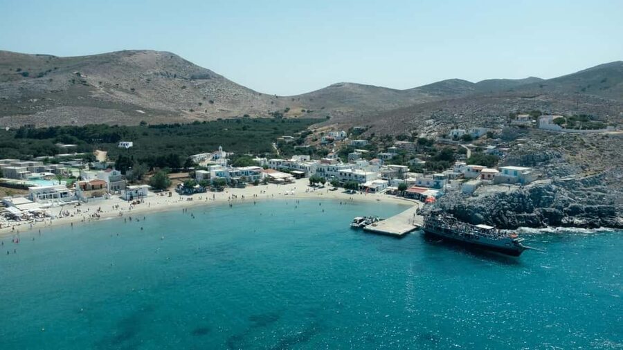 Kos Pearl 3 Island: Lounge in Luxury on the Aegean Waves - The crew, music, and Greek party moment