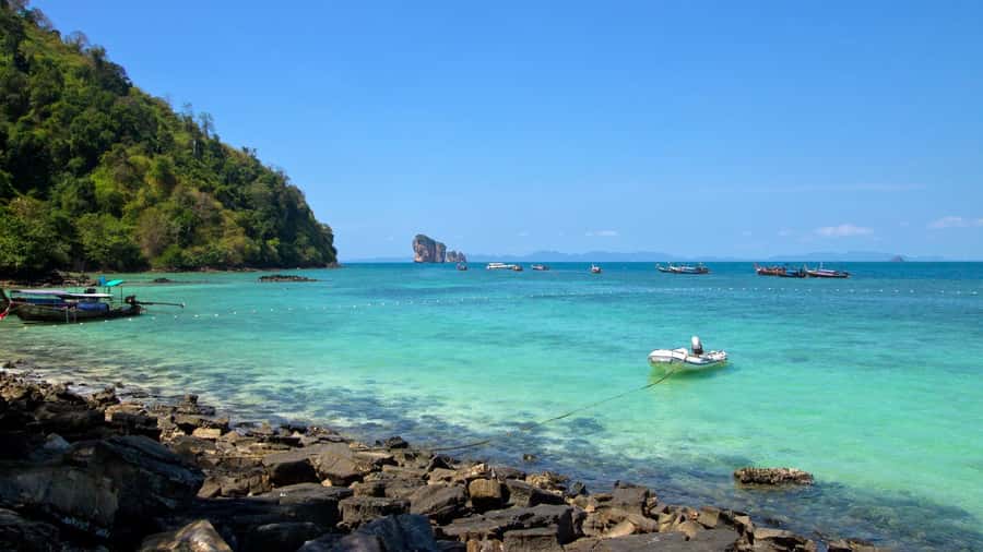 Krabi: 4 Island Sunset Small Group Tour with Night Snorkel - Railay opens the afternoon with limestone and beach time