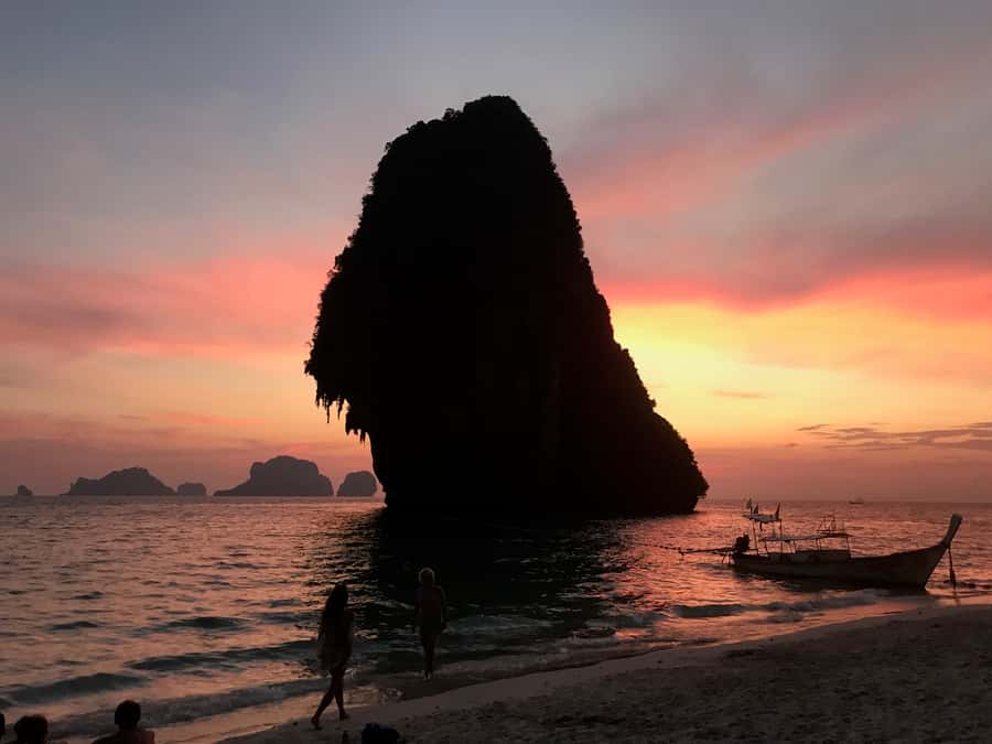 Krabi: 4 Island Tour, Sunset+Plankton, Small Group 12 pax - Who should book this experience