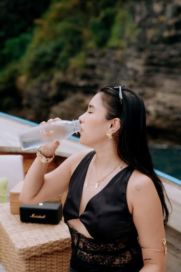 Krabi: 4-Islands Luxury Longtail Boat Private Half Day Tour - Chicken Island and the first sea views