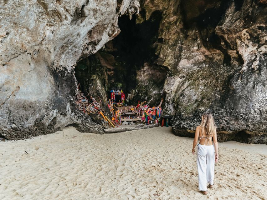 Krabi: 4 Islands Tour by Longtail Boat & Thai Buffet Lunch - From your hotel to Nopparat Thara Pier