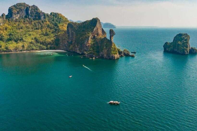 Krabi: 7-Island Tour by Longtail Boat with Sunset - Poda Island: the classic Krabi postcard