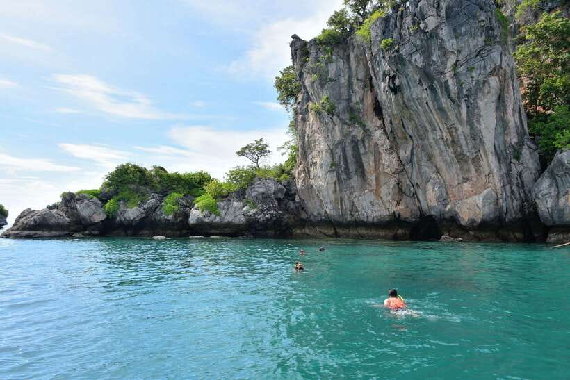 Krabi: 7 Islands Sunset Tour with Buffet Dinner & Snorkeling - Ko Rang Beach and the glowing-water finale