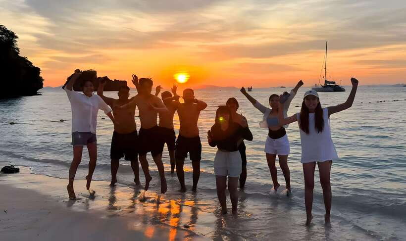 Krabi: 7 Islands Sunset Tour with Plankton Swim and BBQ - Tup Island and the sandbank crossing