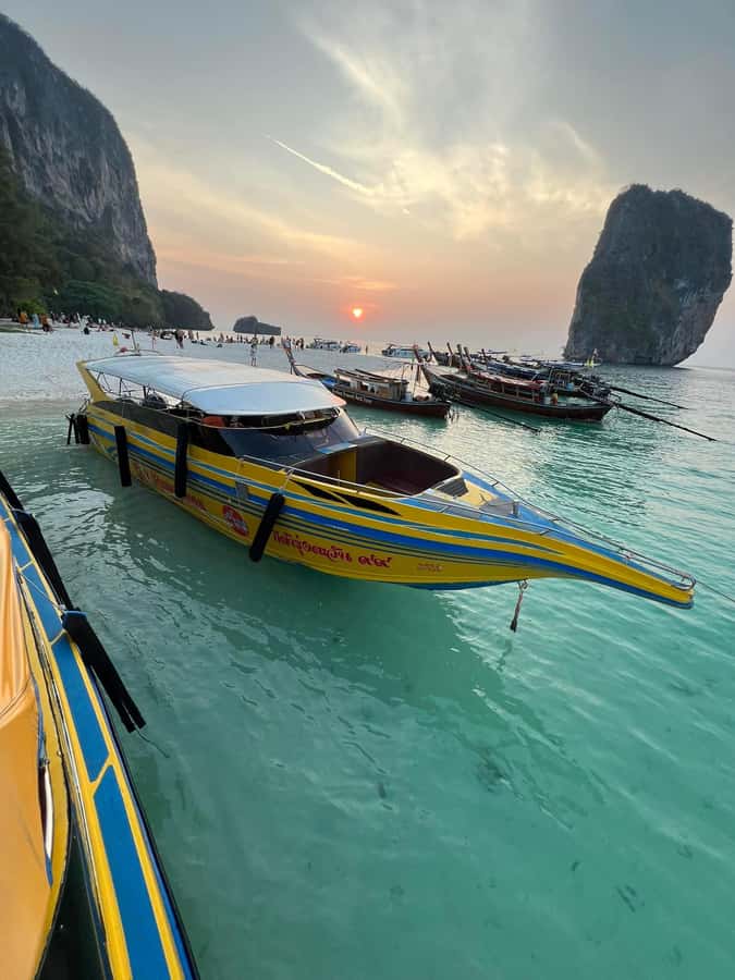 Krabi: 9 Islands Speedboat Full Day Tour - Morning pickup and the first speedboat ride