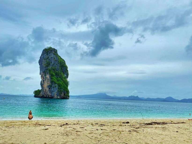 Krabi:Day Trip 4 Islands by Premium Longtail Boat with Lunch - Tup Island and the Thale Waek sandbar