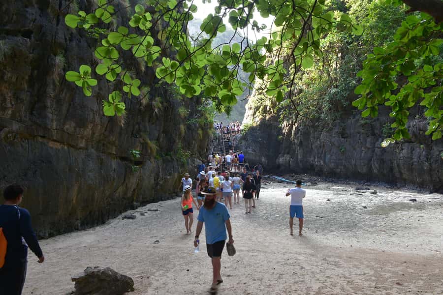 Krabi: Early Bird Phi Phi, Maya & 4 Islands Speedboat Tour - What the $78 price really covers