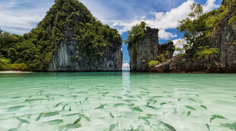 Krabi: Hong Islands Day Tour by Longtail Boat - The longtail boat ride across Krabi’s sea