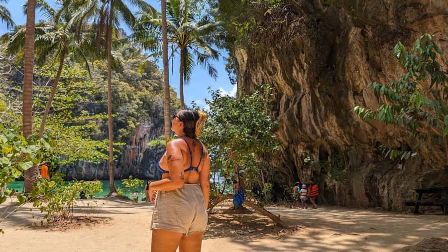 Krabi: Island Hopping Tour by Private Longtail Boat - How private is the experience?