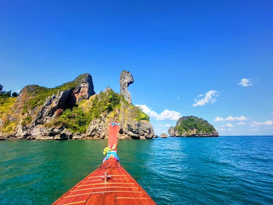 Krabi: Luxury Boat 7 Island Sunset With BBQ & Plankton Tour - The sunset BBQ and the ride home