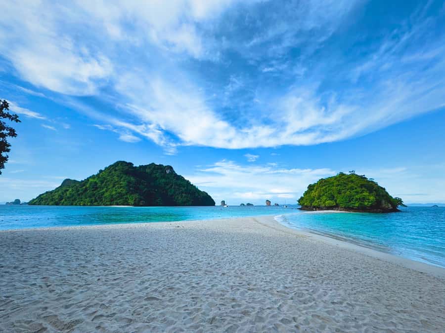 Krabi: Luxury Boat 7 Island Sunset With BBQ & Plankton Tour - What the $102 price really covers