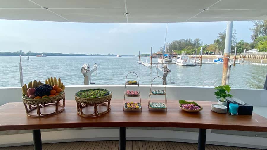 Krabi: Luxury Sunset Cruise to 4 Islands by Power Catamaran - The night view on the way back
