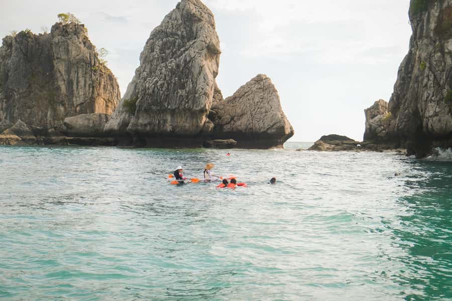 Krabi: Luxury Sunset Cruise to 4 Islands by Power Catamaran - Boat comfort and service