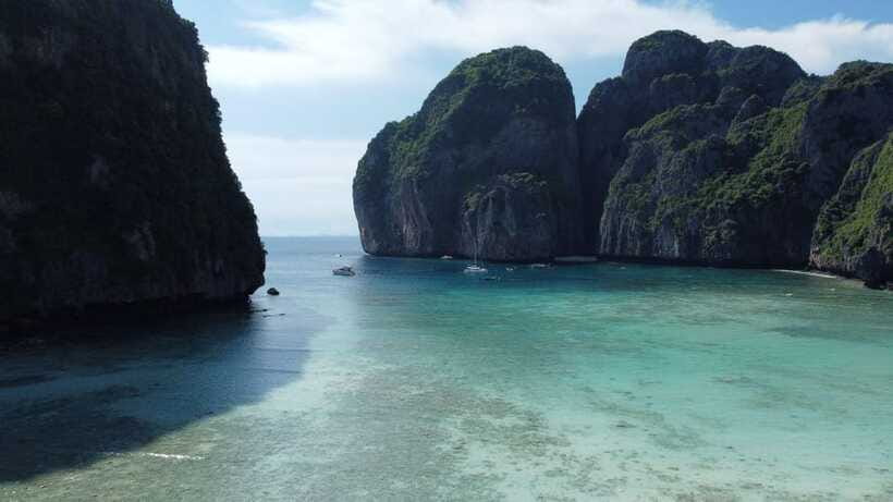 Krabi: Phi Phi and 4 Islands with Snorkeling by Speed Boat - Chicken Island and Poda Island