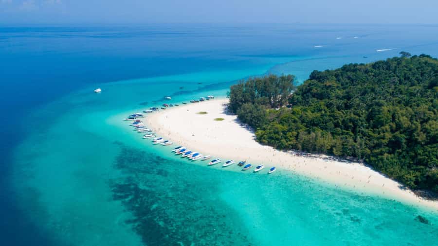 Krabi: Phi Phi Early Bird & 4 Island by Speedboat with Lunch - Bamboo Island gives you real beach time