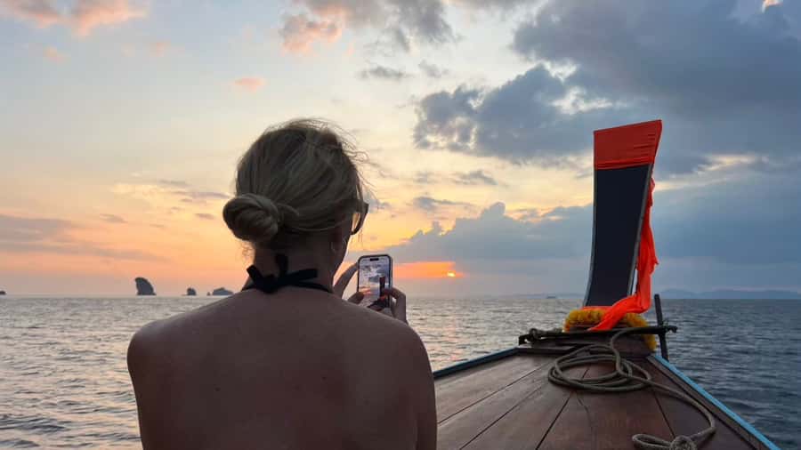 Krabi: Private Long Tail Boat to the 4 Islands - What the guides add to the day