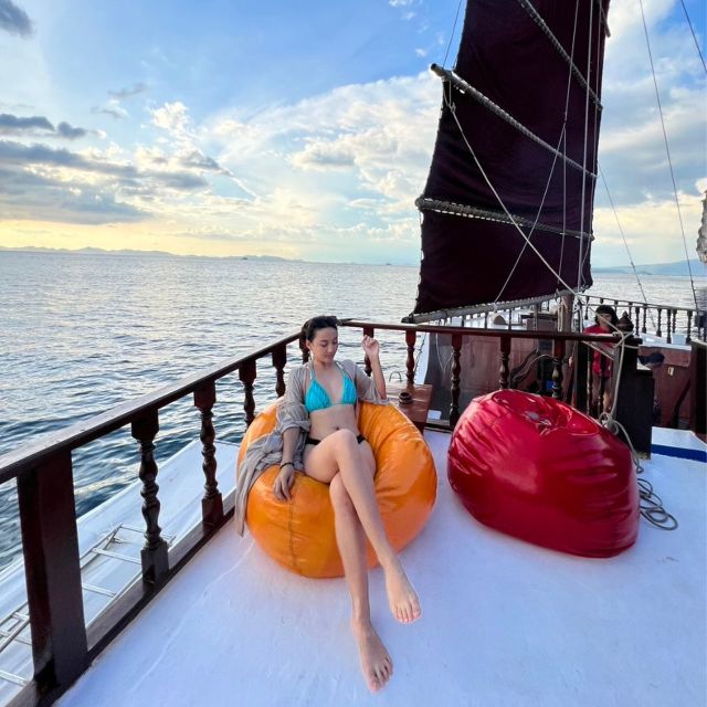 Krabi: Wonderful 4 Islands with Sunset Cruising Dinner - Chicken Island adds a second water stop