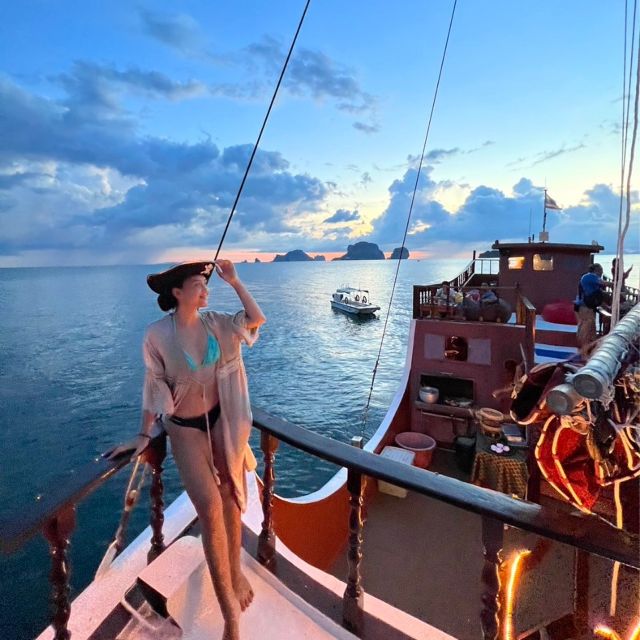 Krabi: Wonderful 4 Islands with Sunset Cruising Dinner - Luminescent plankton provides the final surprise