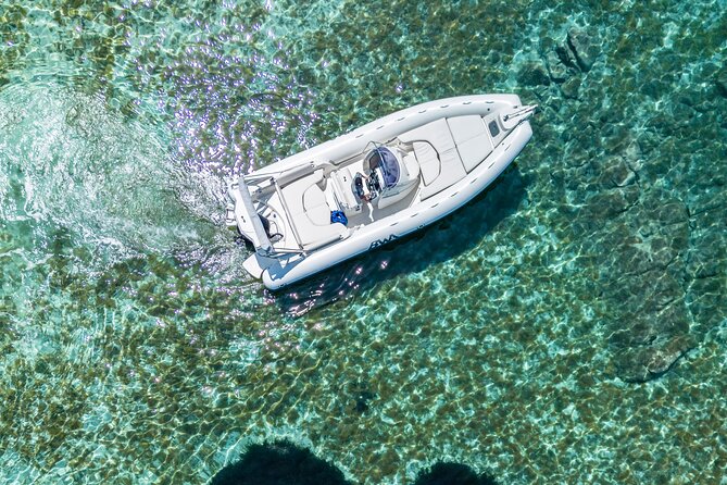 La Maddalena archipelago private tour with skipper - Razzoli Near the Corsican Border