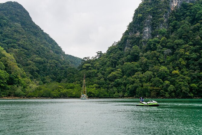 Langkawi Jet Ski + Island Hopping - A 25-second flight over the sea
