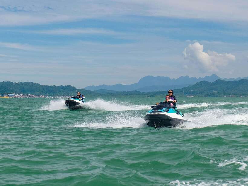 Langkawi: Jet Ski Tour Island Hopping Dayang Bunting - Taking control of the jet ski