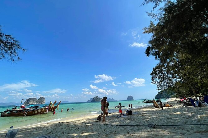 Lanta 4 Islands tour (Longtail boat) - Ko Mook And The Swim Through Emerald Cave