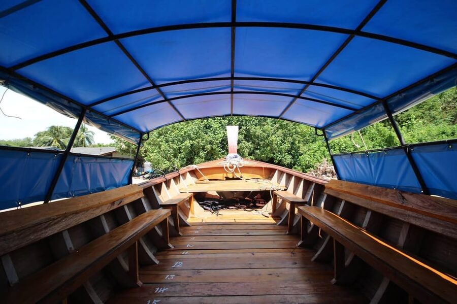 Lanta's Hidden Gems: 4 Islands by Traditional Longtail Boat - Koh Maa and the final fish stop