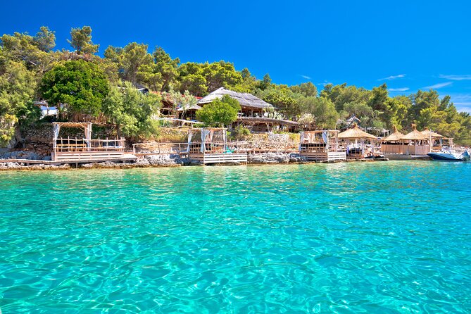 Luxury Blue Cave & Five Islands Tour from Split - Stiniva Bay and its narrow entrance