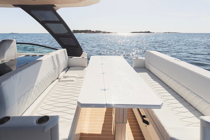 Luxury cruise to the archipelago of La Maddalena and Costa Smeralda - What the private format is really worth