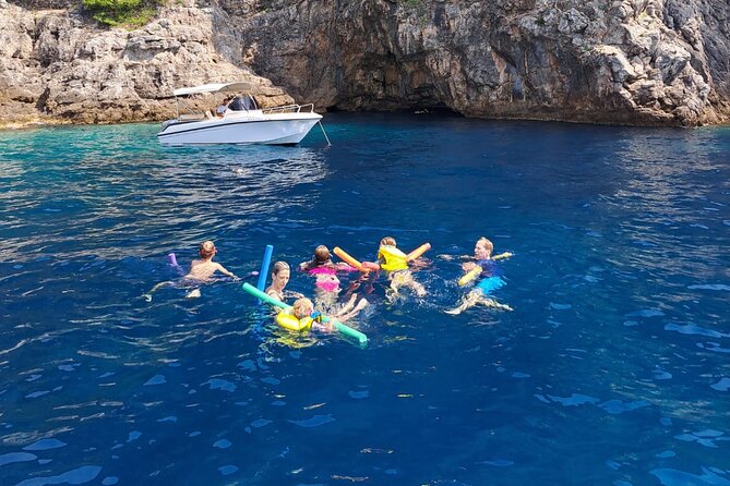 Luxury Elaphite Islands half day Cruise with lunch Apreamare - Šipan adds villages, wine, and olive oil