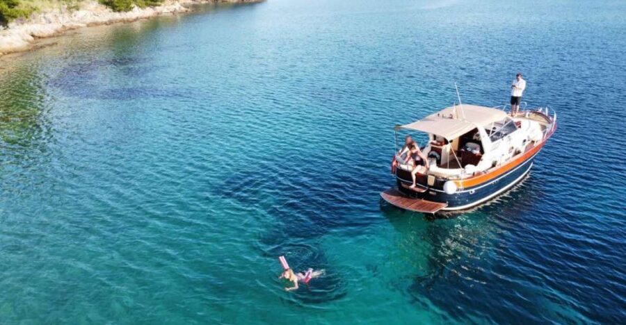 Luxury Private Boat Tour to Elaphiti Islands (8 hours) - Reaching the Elaphiti Islands by boat