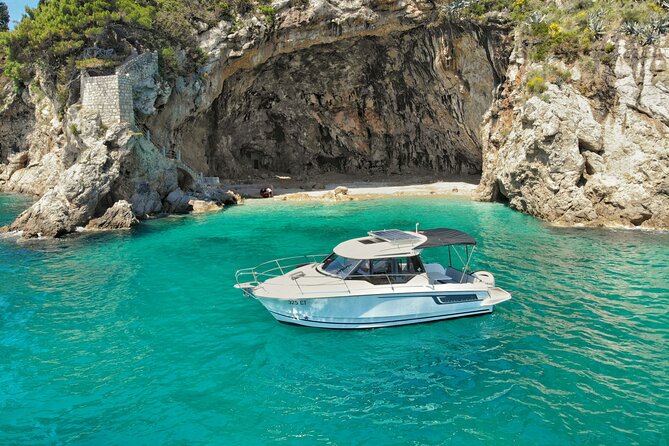 Luxury Private Boat Trip to the Elaphiti Islands from Dubrovnik - The crew and the feel onboard