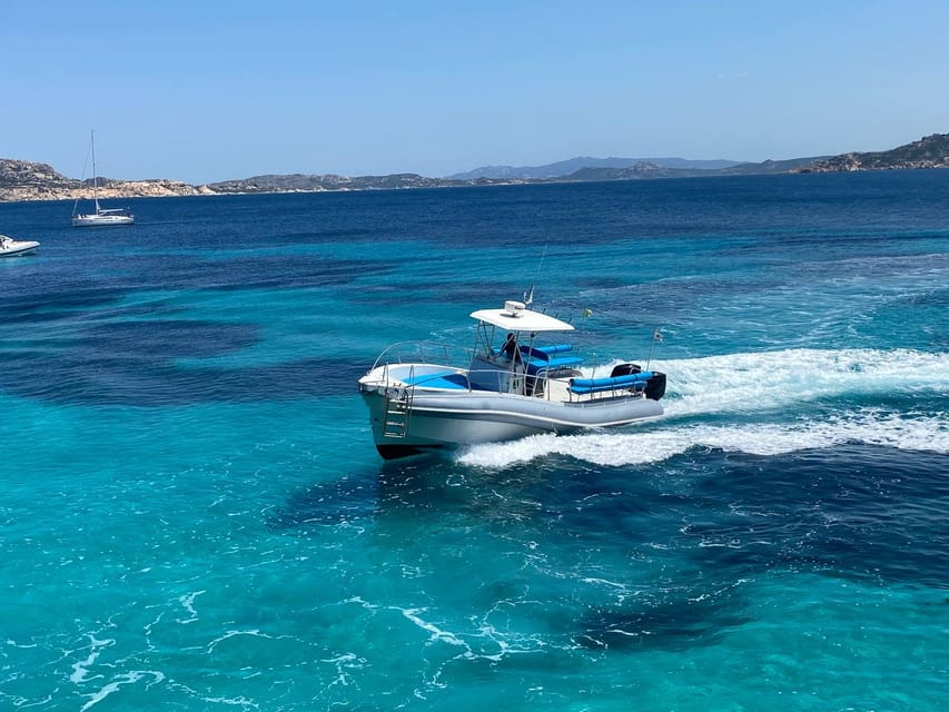 Maddalena archipelago - Budelli and Spiaggia Rosa from the water