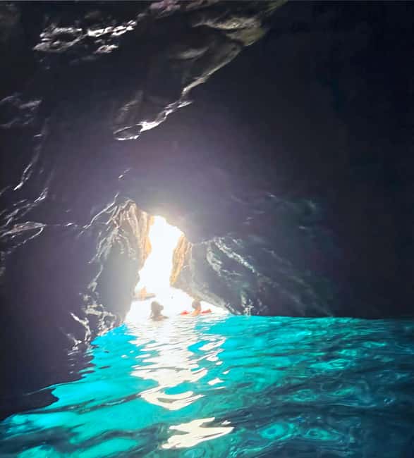 Makarska: 3 island, Cave, Cliffs, Jelsa, Lagoon, Golden Horn - Mala Stiniva, where cliffs meet the sea