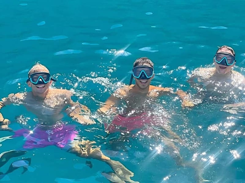 Makarska: 3-Island Speedboat Golden Horn & Blue Lagoon Tour - What the speedboat ride is really like
