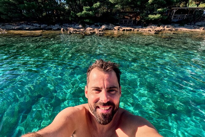 Makarska: 3-Island Speedboat Tour with Cave and Blue Lagoon - Who should book this tour?