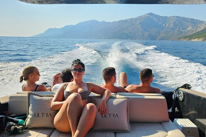 Makarska: 4 Island Luxory Boat Tour - Town Hvar & Pakleni islands - Marinkovac: a stylish final swim