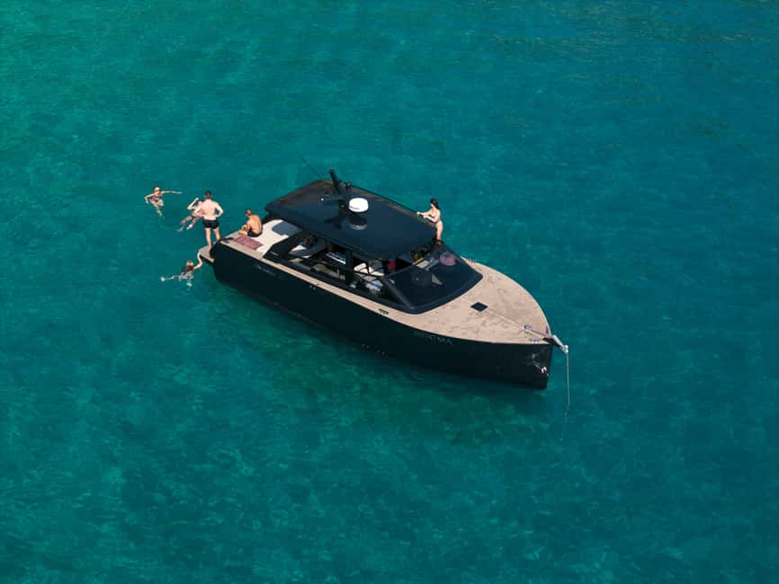 Makarska: 4 Island Luxory Speedboat Tour with Town Hvar - Leaving Makarska on the Colnago 38 OPEN