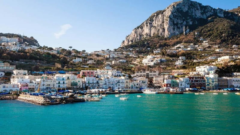 Marina Grande: Guided Capri Island Hop-On Hop-Off Bus Tour - Guides, language support, and the human factor