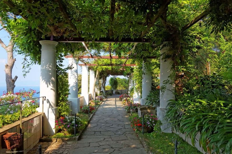 Marina Grande: Guided Capri Island Hop-On Hop-Off Bus Tour - FAQ