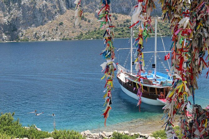 Marmaris Aegean Islands Boat Trip With Lunch & Unlimited Drinks - The English-language question matters