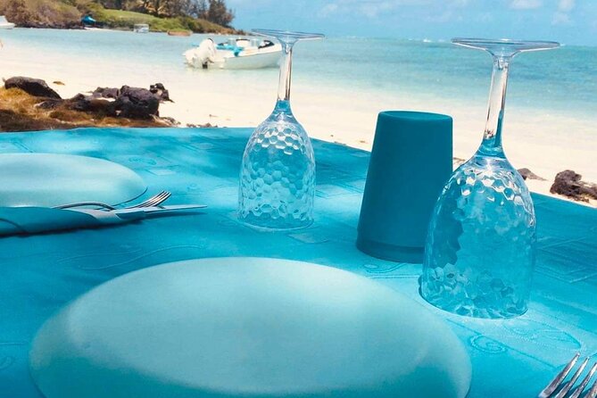 Mauritius : Ile Aux Cerfs 3 islands Speed Boat Trip with BBQ - Grande Rivière Sud Est waterfall