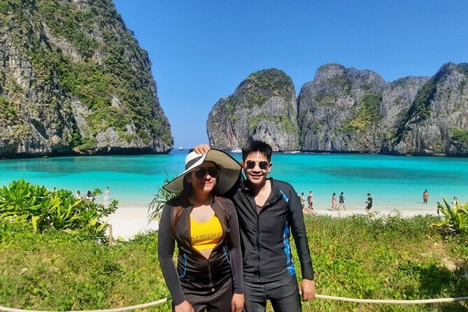 Maya Beach, Bamboo Island & Phi Phi Islands Tour From Phuket - Phi Phi Don provides lunch and a needed pause