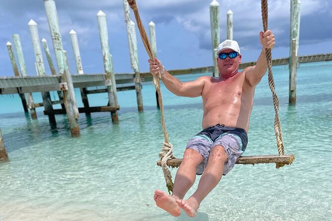 Nassau: 3 islands Pigs,Turtles,Snorkel & Beach Club with lunch - Rainbow Reef and Rose Island beach time