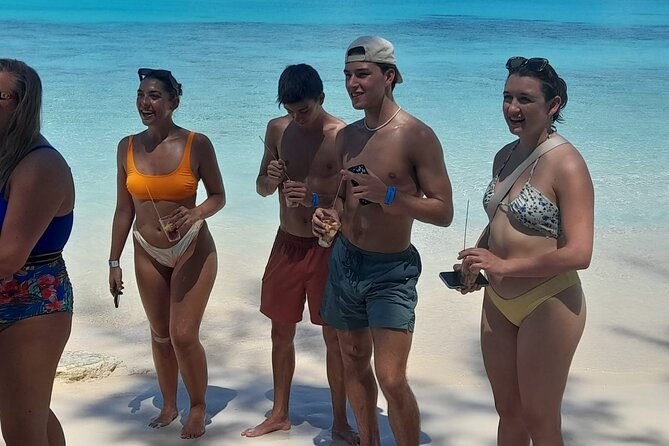 Nassau, Private Swimming Pig, Island Hopping, Snorkeling, Turtles - Who should book this Nassau excursion?